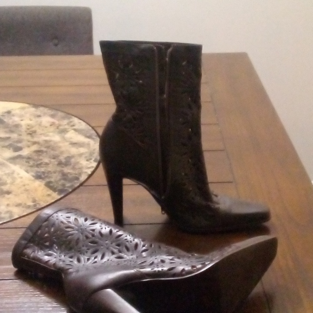 High heel zip up boots